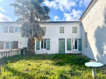 17600 médis ? ensemble immobilier à rénover avec beau potentiel  à proximité de royan