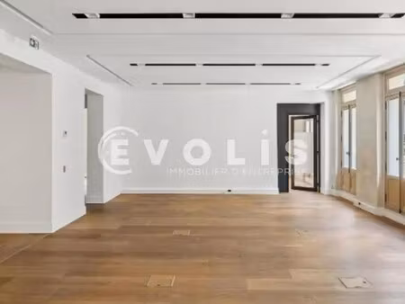 location bureaux 190 m²