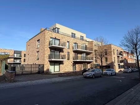 appartement te koop in sint-agatha-berchem met 1 slaapkamer