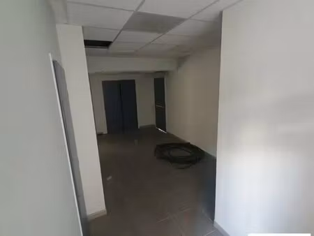 location bureaux 165 m²
