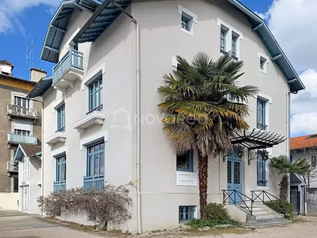 vente immeuble 488 m² pau (64000)
