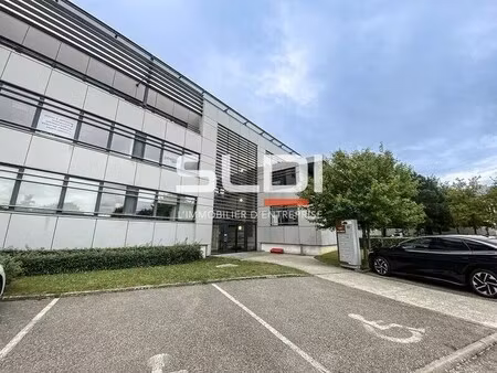 location bureaux 72 m² à 1 179 m²