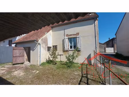 vente maison 3 pièces 40m2 sézanne 51120 - 55000 € - surface privée