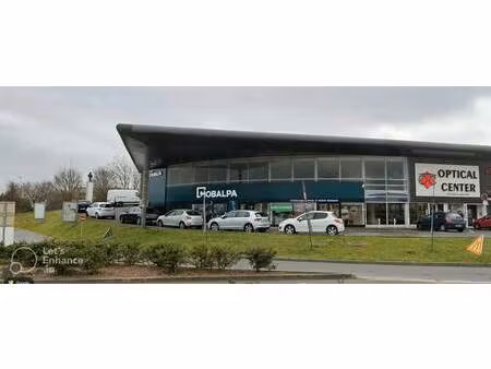 location commerce osny 95520 313m²