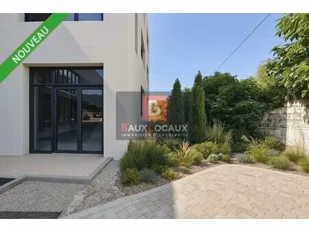 location commerce 130 m²