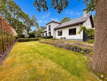 huis te koop in brasschaat met 5 slaapkamers