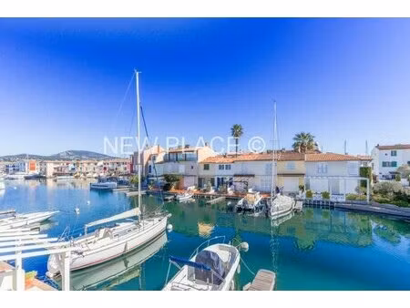 port grimaud - exclusivite - belle maison 2 chambres avec amarrage 10m