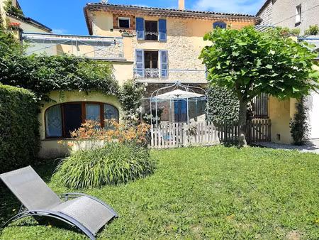 vente villa 7 pièces 200 m² à castellane (04120)  460 000 €