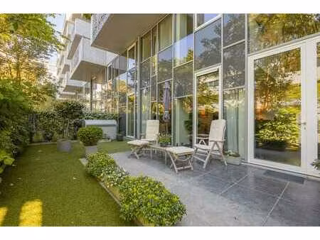 charmant duplex avec jardin de ville privé