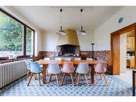 bousval: maison de charme avec jardin et annexe indépendante