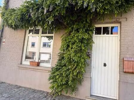 maison 3 ch et un bureau   jardin  piscine  vue champêtre