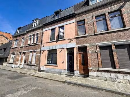 maison de ville avec terrasse à vendre au centre de dinant