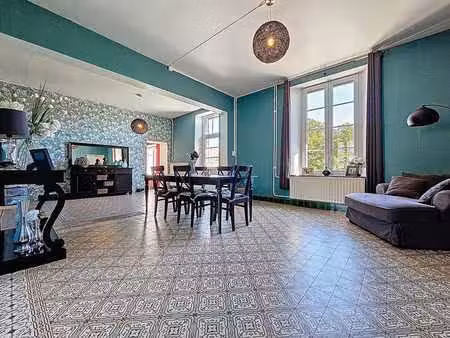 sous option - plus de visite - jolie propriété avec garage e