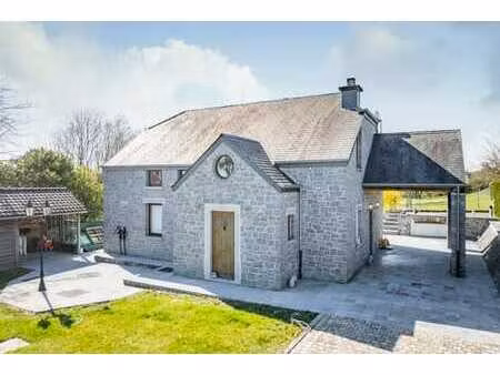 maison en pierre avec dépendance - calme et potentiel