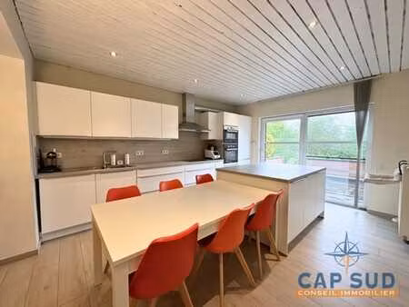 belle maison saine 3 chambres avec jardin - peb c - roux