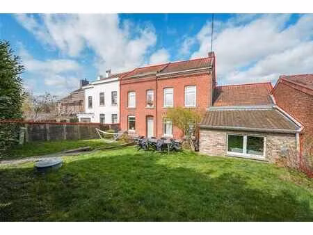 maison pleine de charme et d’authenticité - 263 m²- jardin