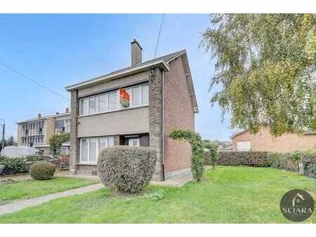 maison 2ch avec jardin et garage!