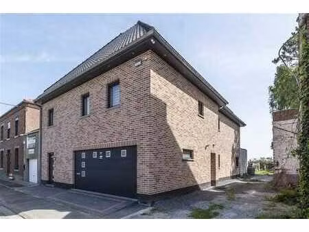 superbe villa de plus de 400 m²