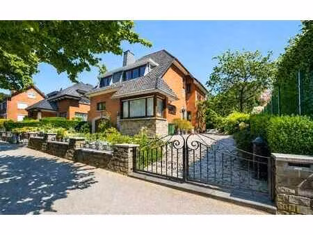 magnifique villa 4 chambres dans les hauteurs de liège