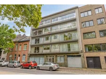 ruim mooi gelegen appartement met 3 slaapkamers