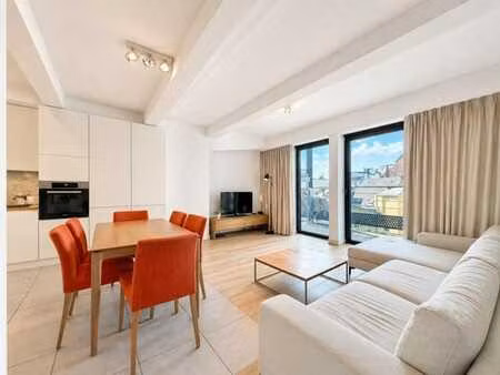 !new! élégant 2ch meublé avec immense terrasse – toison d’or
