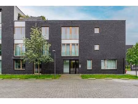 uccle - appartement (2 ch/1 sdb)  rdc  terrasse  jardin sud