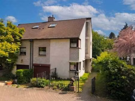 idéalement située à evere : charmante maison 3ch avec jardin