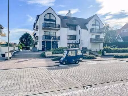 garage facile d'accès situé sur la kustlaan proche du minigo