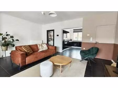 maison prête à emménager avec grand espace de vie