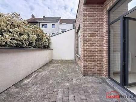 place pinoy - duplex. 1ch + bureau + cour