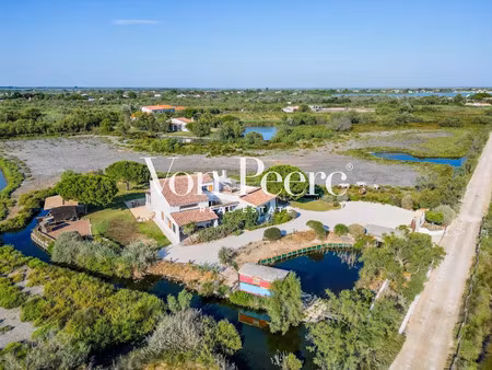 vente maison 217 m² à saintes-maries-de-la-mer (13460)  1 350 000 €