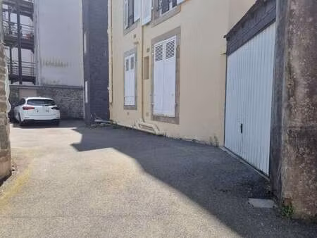 location garage box et parking à quimper centre - rosmadec - gare (29000) : à louer / 22m²