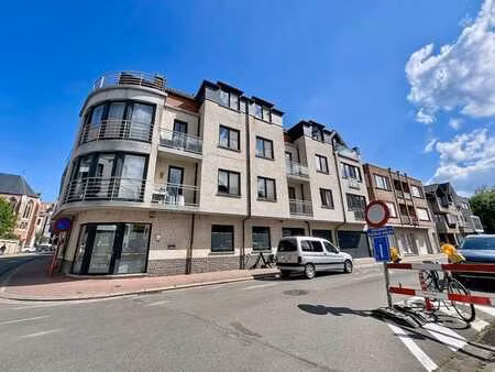 appartement lumineux avec terrasse orientée plein sud.
