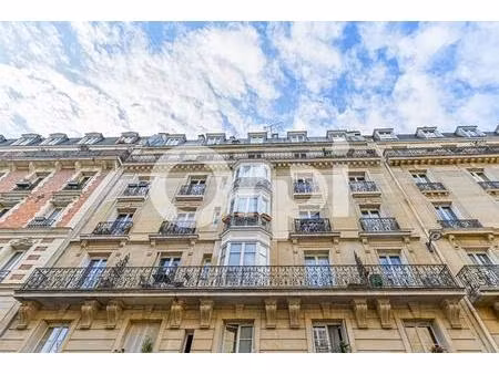 mesnilmontant – emplacement recherché – charme de l’ancien – 2p en bon état en étage élevé