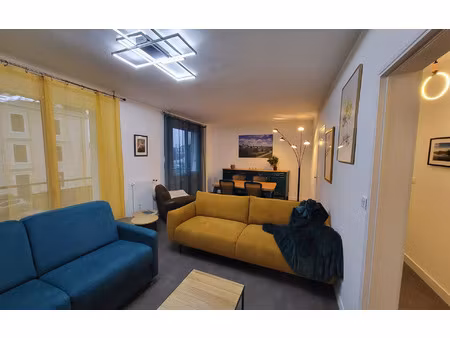 location appartement  70.72 m² t-3 à blois  1 150 €