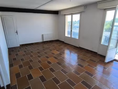 location appartement 3 pièces 69 m² à charleville-mezieres (08000)  730 €