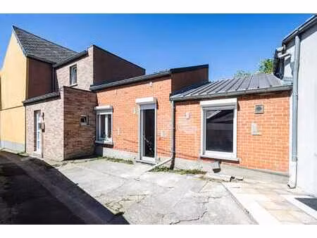 sous option - maison 2 chambres bien située!