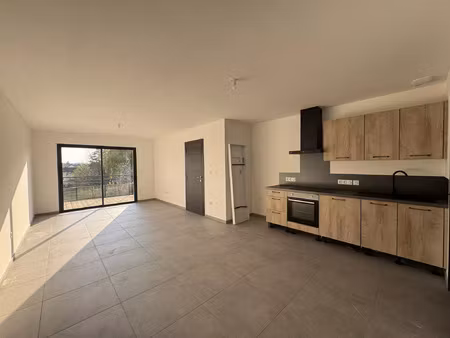location appartement 2 pièces 68 m² à louhans (71500)