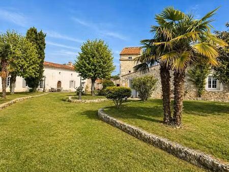 maison 15 pièce(s) 408 m2