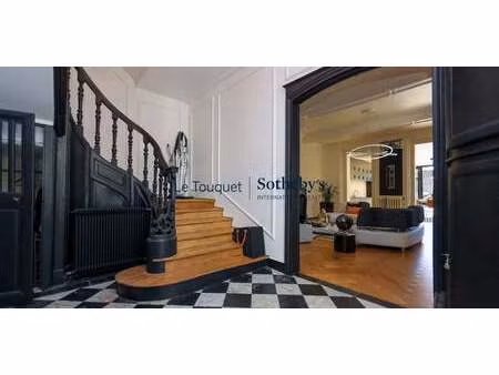 hôtel particulier avec jardin montreuil (62)