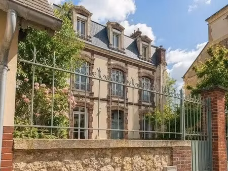 maison de luxe à vendre à caen : 1 360 000 € | 220m²