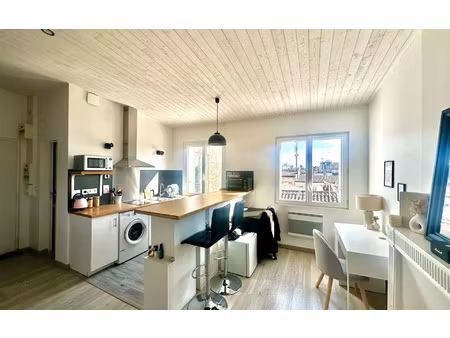 location appartement  32 m² t-2 à bordeaux  864 €