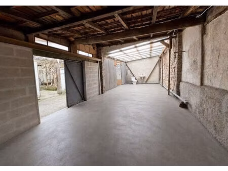 location entrepôt / local industriel  65.00m²  bagnolet