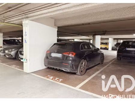 vente parking undefined m²
