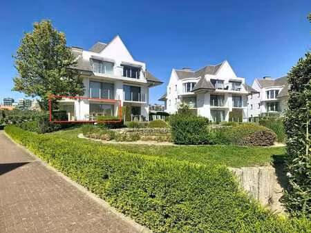 appartement lumineux avec terrasse spacieuse dans un endroit
