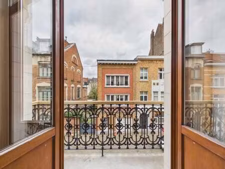 etterbeek - germoir | triplex 2 chambres avec terrasse