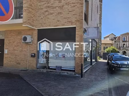 vente locaux professionnels 2 pièces 40 m² à cazeres (31220)  35 000 €