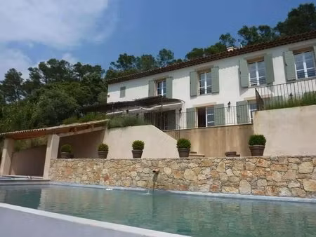 rare bastide provencale au calme avec vue dégagée à lorgues
