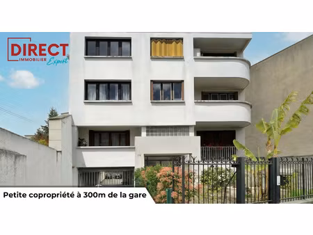 quartier des fleurs - 2p traversant 46m2 + 2 balcons - 3min
