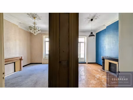montpellier f3 de 83 m2 à rénover dans immeuble de caractè